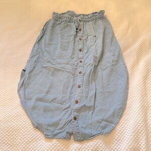 Good used condition, elastic waist, tulip hem